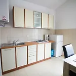 Apartment Sebi 300 M From Rovinj