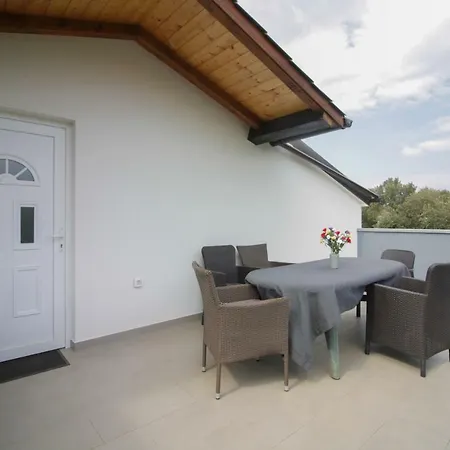Sebi 300 M From Apartment Rovinj